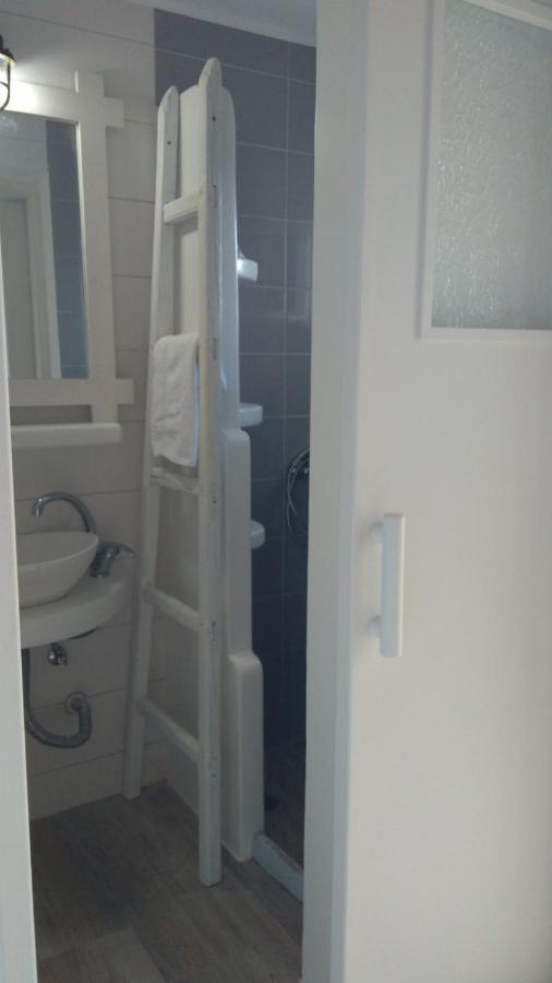 Milos By The Sea - Eco House Plaka  ภายนอก รูปภาพ