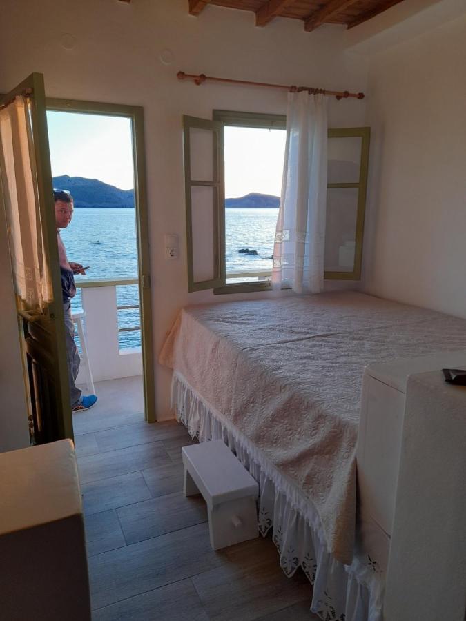 Milos By The Sea - Eco House Plaka  ภายนอก รูปภาพ